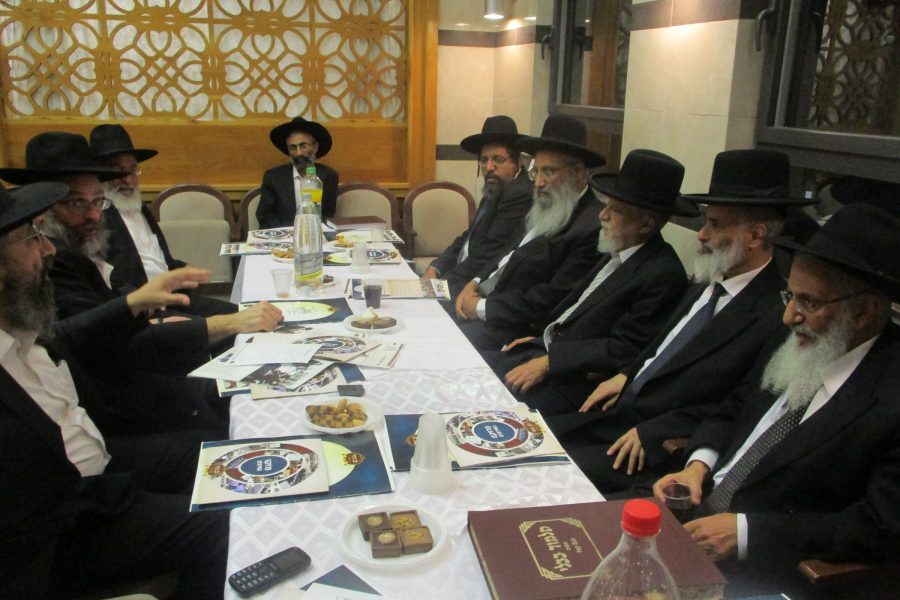 רבני הקהילות בירושלים מתכנסים למען מיזם השידוכים של 'המאורות'