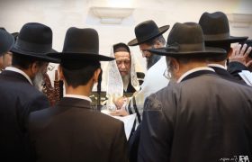 ברית לנין הרב יצחק רצאבי נכד הרב ישראל בן הרב בצלאל יב ניסן תשפו צילום אלנתן אלוני (11)