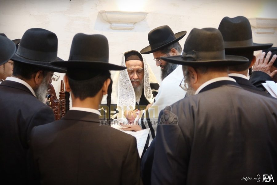 ברית לנין הרב יצחק רצאבי נכד הרב ישראל בן הרב בצלאל יב ניסן תשפו צילום אלנתן אלוני (11)