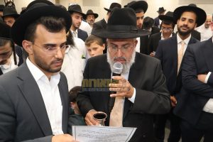 ברית לנכד הרב צפניה רענן בן הרב נתנאל רענן אב תשפו (3)