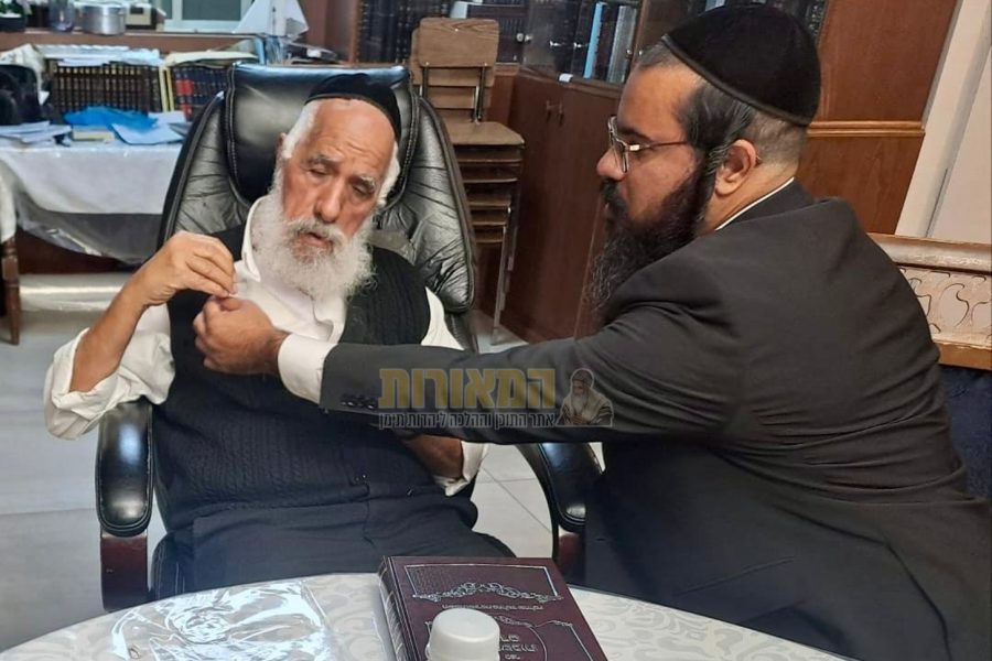 מרן הגר"ש מחפוד שליט"א בקריעה על פטירת אחותו מרת רומיה רצאבי ע"ה - מוצ"ש ויצא תשפ"ה | באדיבות המצלם