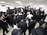 הכנסת ספר תורה ישיבת חיי אברהם בני ברק משפחות מהצרי חוכימה סיון תשפו צילום יעקב כהן (39)
