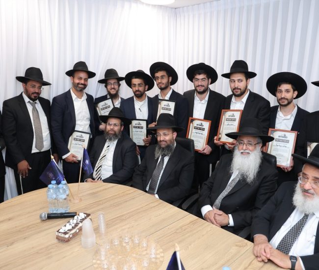 המאורות מעמד הכתרה יורה יורה טהרת המשפחה הרב ברוך עוקשי תמוז תשפו צילום נועם אליהו (35)