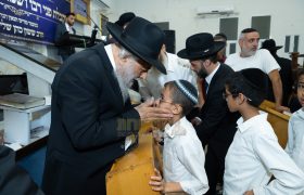 הקבלת פני הרב ששון כהן סוכות תשפז (27)