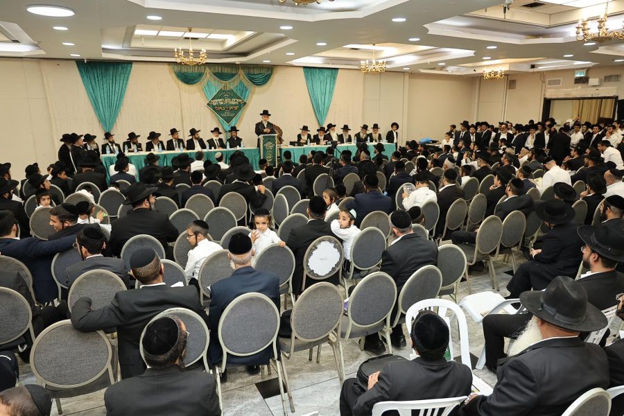 הקבלת פני רבו הרב יצחק רצאבי סוכות תשפו צילום נועם אליהו (28)