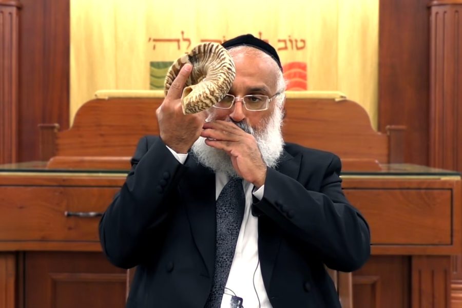 הרב ארז רמתי צילום מסך
