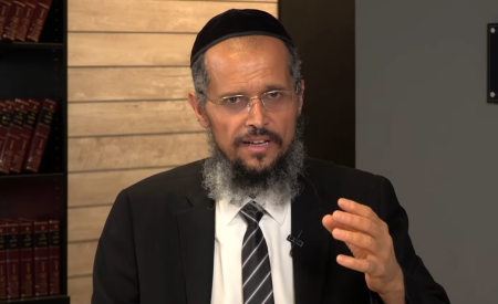 הרב יהודה סעדיה צילום מסך