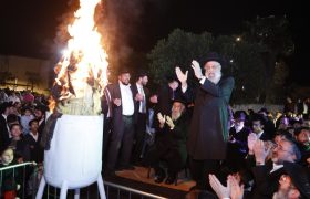 הרב יצחק מועלם ביתר עילית לג בעומר תשפו צילום שייקה אור (22)