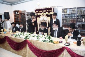הרב יצחק רצאבי בהכנסת ספר תורה וחנוכת בית המדרש כתר התורה עפולה עילית תמוז תשפו (3)