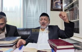 הרב שמעוני בצלאלי בתפילה על הרב יפת טיירי אב תשפו צילום מסך