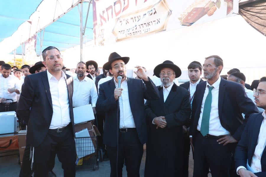 חלוקת סלי מזון הרב עפגי'ן פסח תשפה (12)