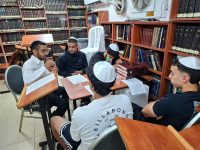 הרב נועם גרשי במדרשיית 'המאורות' | תמונת ארכיון