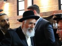 מרן הגאב"ד שליט"א בעצרת המחאה שנערכה בבני ברק - תמוז תשפ"ו | צילום: אריאל סר